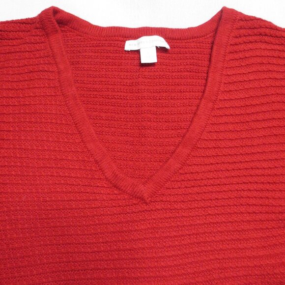 NEW YORK & COMPANY womens SWEATER holiday V-NECK cable TUNIC red SIZE L - Picture 6 of 8